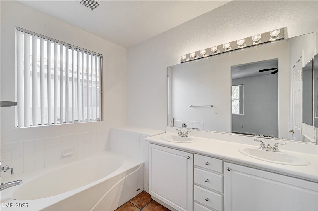 10612 Primrose Arbor Avenue Property Photo 24