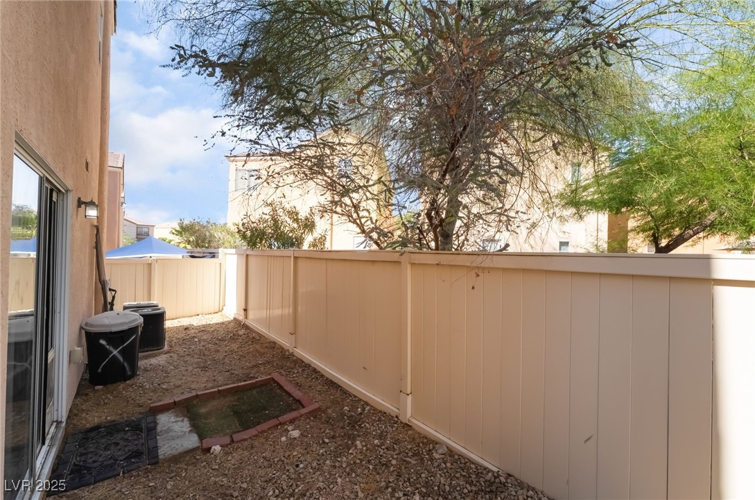 11140 African Sunset Street Property Photo 27