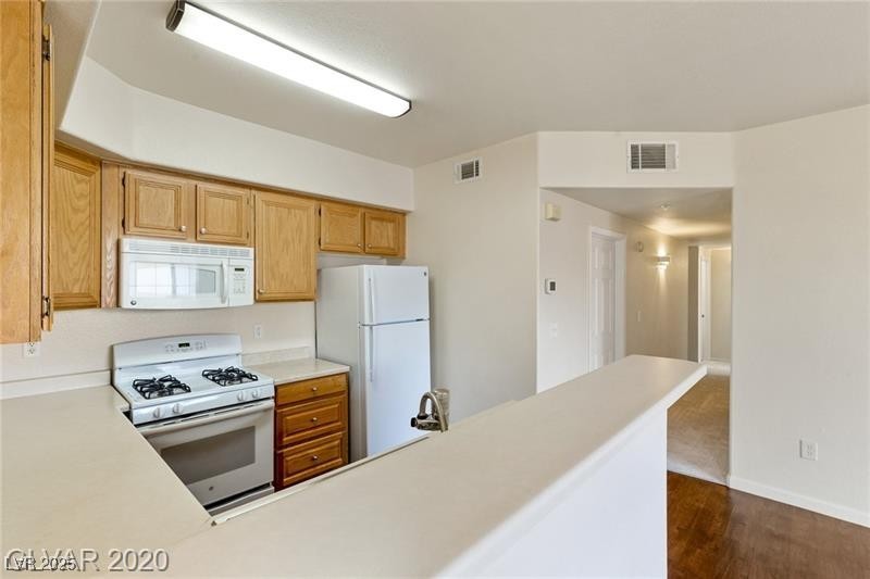 7131 South Durango Drive 305 Property Photo 3