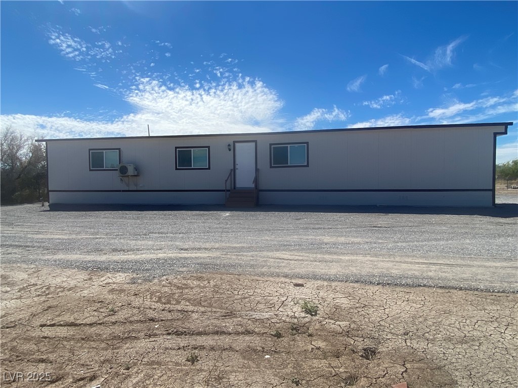1470 Michael Drive B Property Photo 1