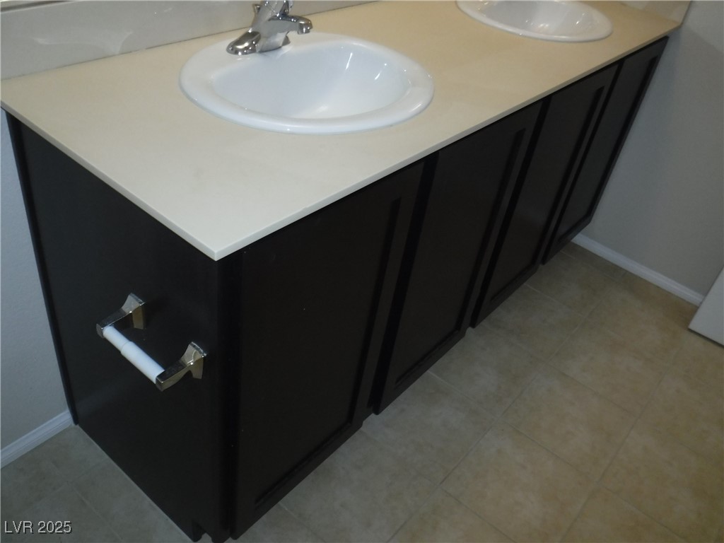 5423 Gold One Lane Property Photo 10