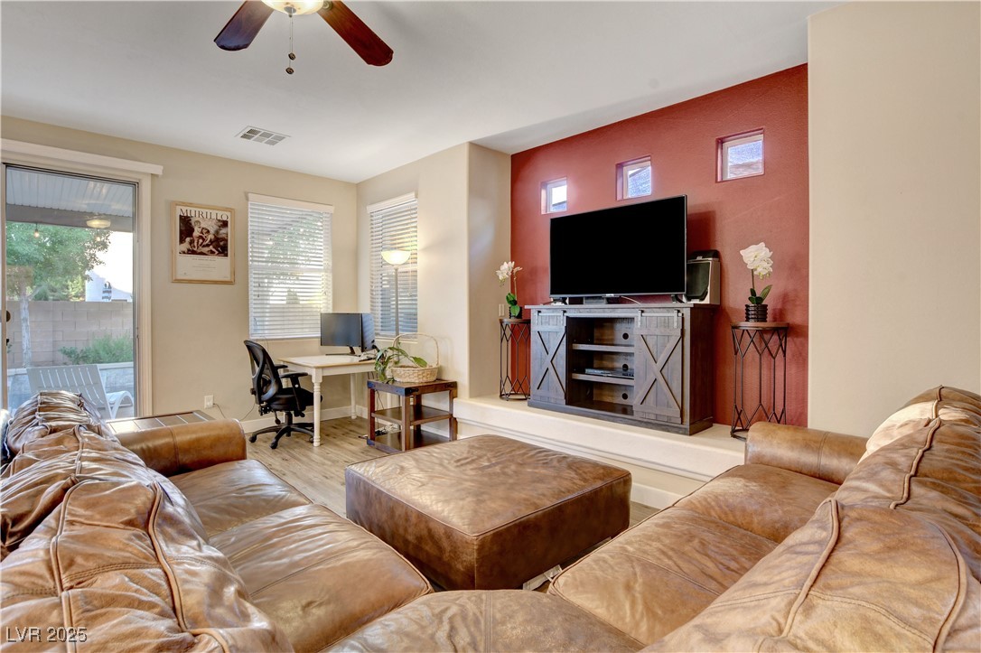 1104 Cactus Rock Street Property Photo 11