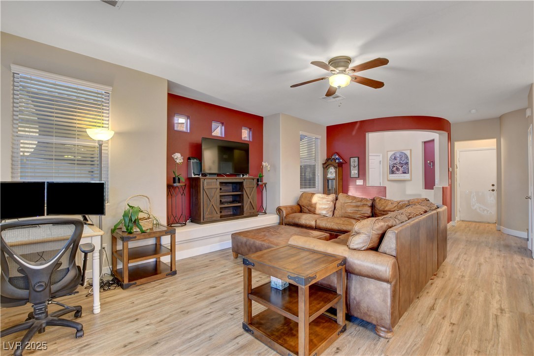 1104 Cactus Rock Street Property Photo 12