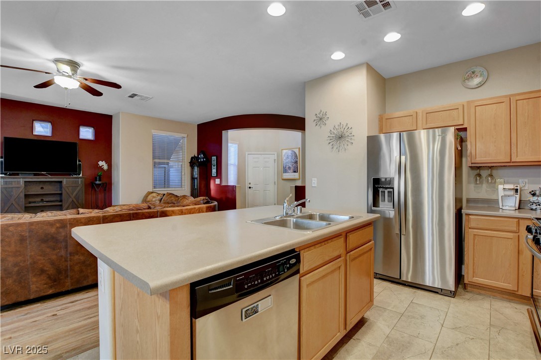1104 Cactus Rock Street Property Photo 18