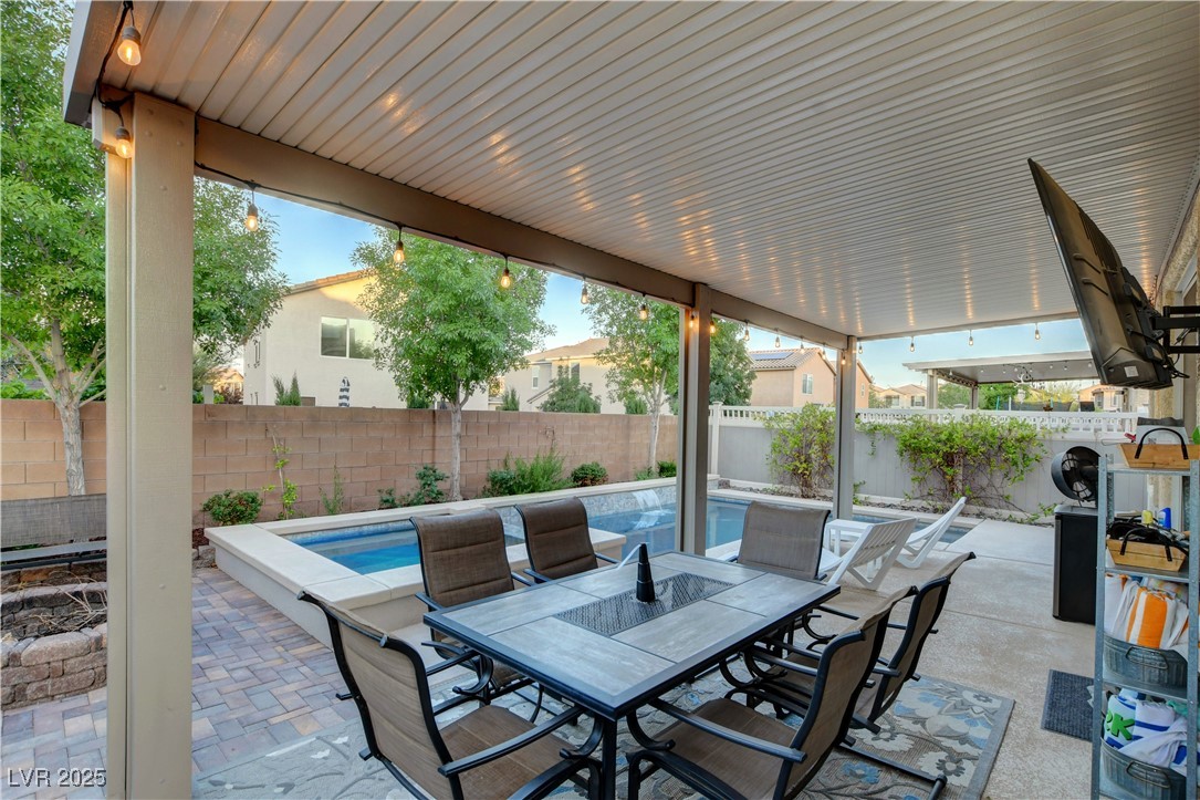 1104 Cactus Rock Street Property Photo 45