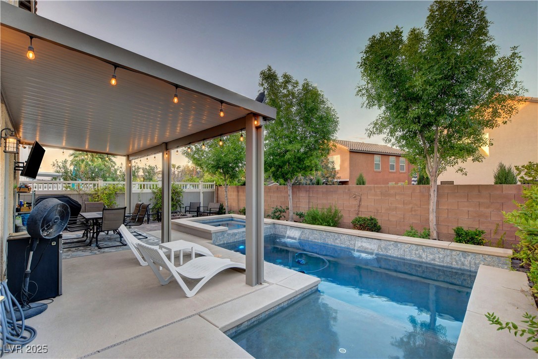 1104 Cactus Rock Street Property Photo 48