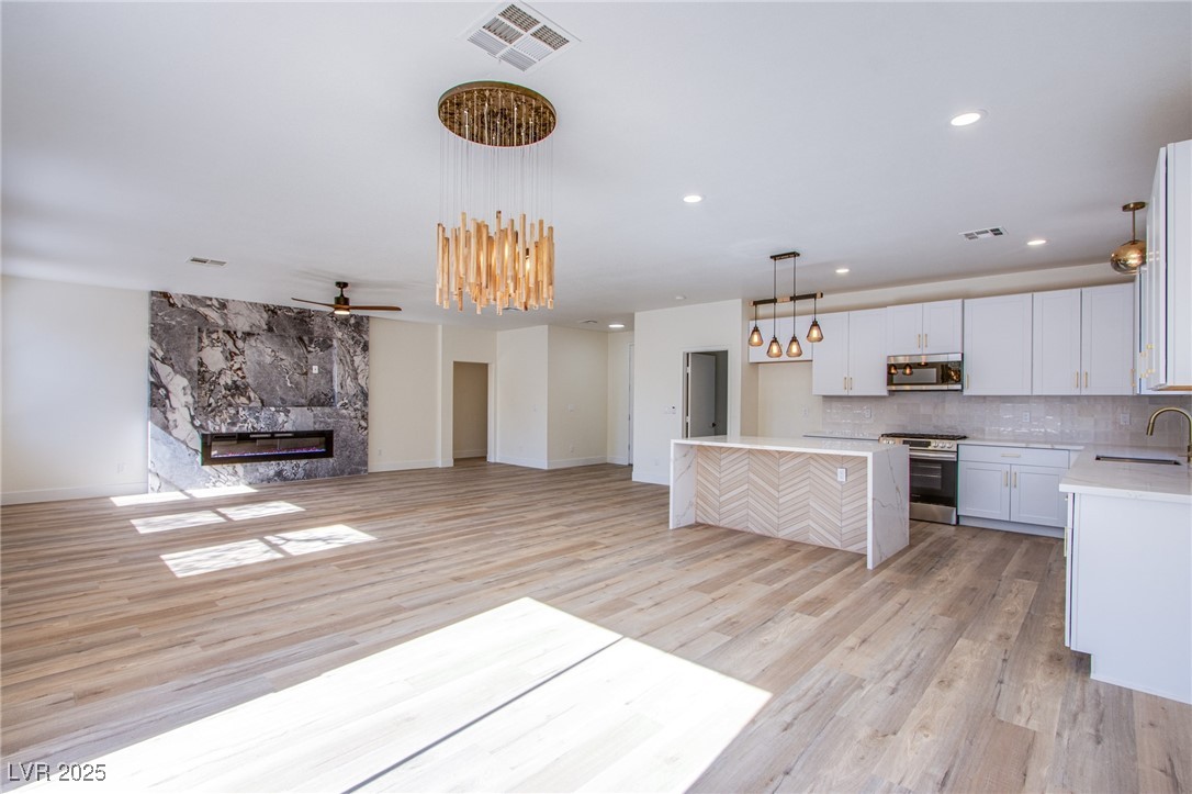 5653 Artesia Lake Court Property Photo 1