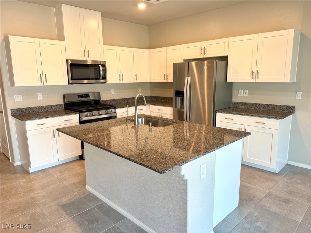 5269 Acadia Leaf Street Property Photo 2