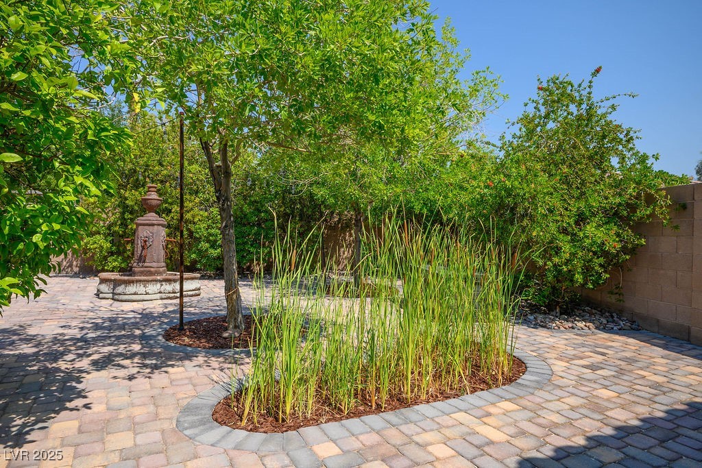 3609 Cowboy Ranch Avenue Property Photo 16