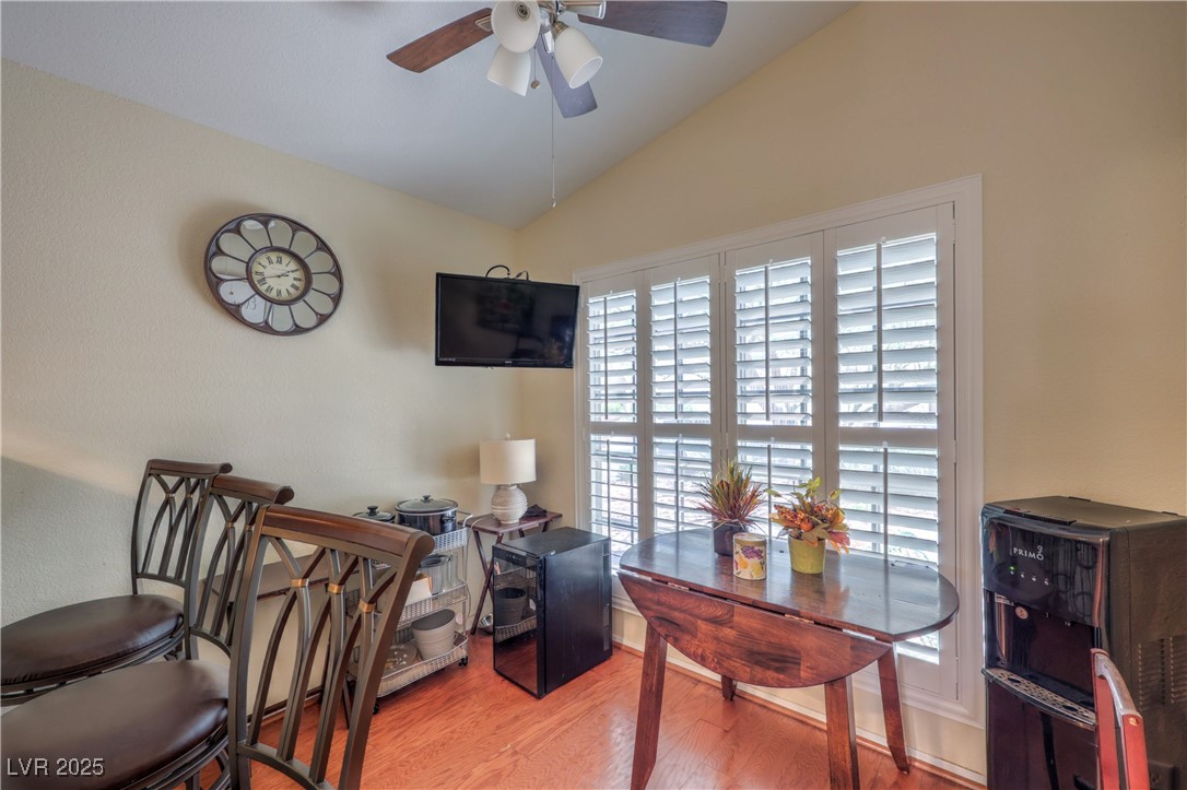 4824 Lawnwood Court Property Photo 20