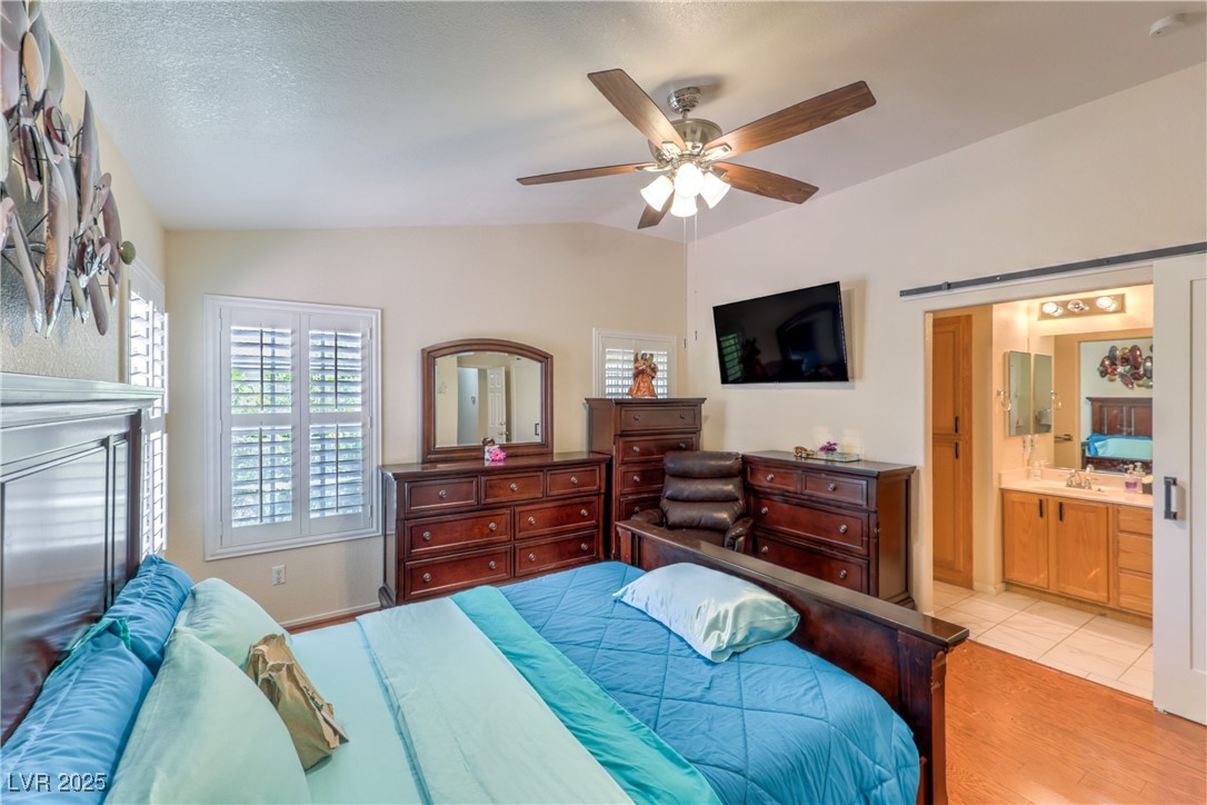 4824 Lawnwood Court Property Photo 23