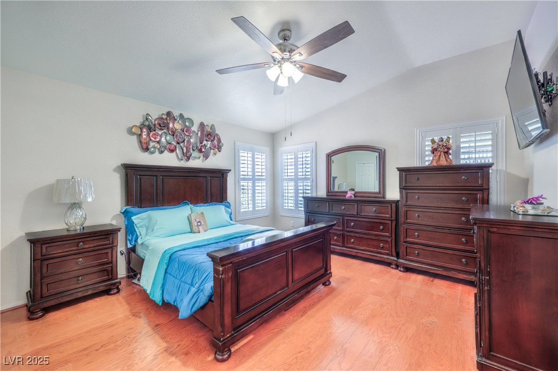 4824 Lawnwood Court Property Photo 25