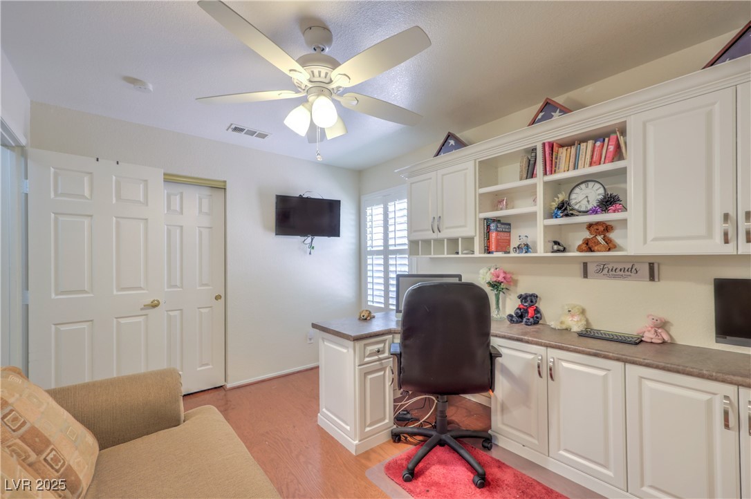 4824 Lawnwood Court Property Photo 27