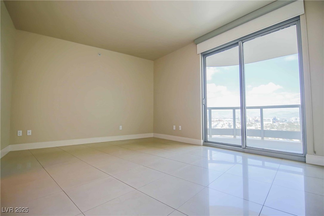 222 Karen Avenue 3001 Property Photo 1