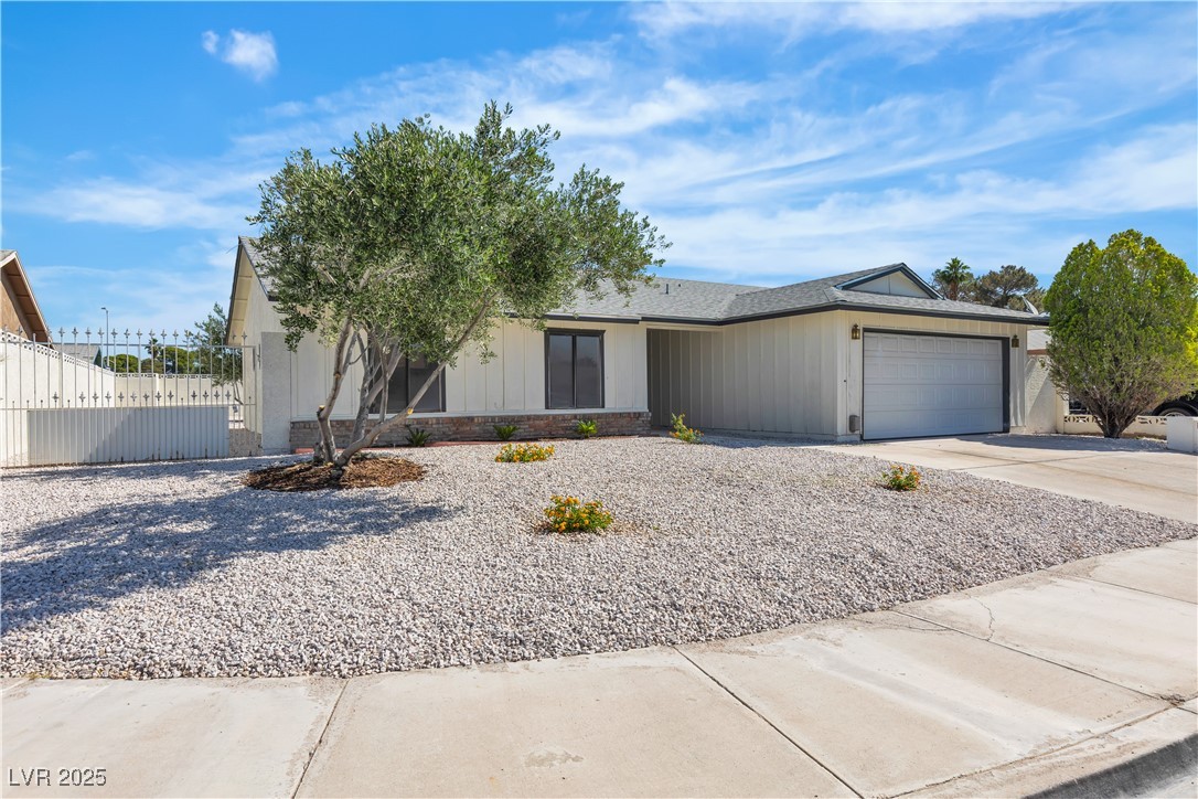 6204 Robin Hood Circle Property Photo 1