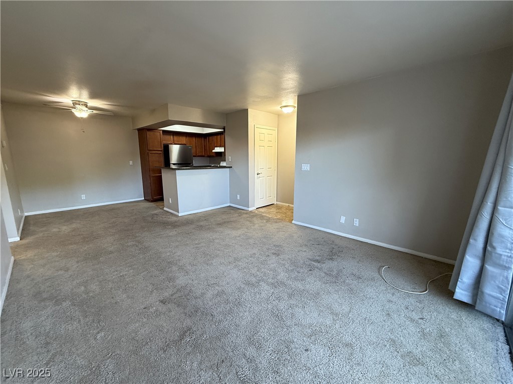 1455 East Katie Avenue 13 Property Photo 3