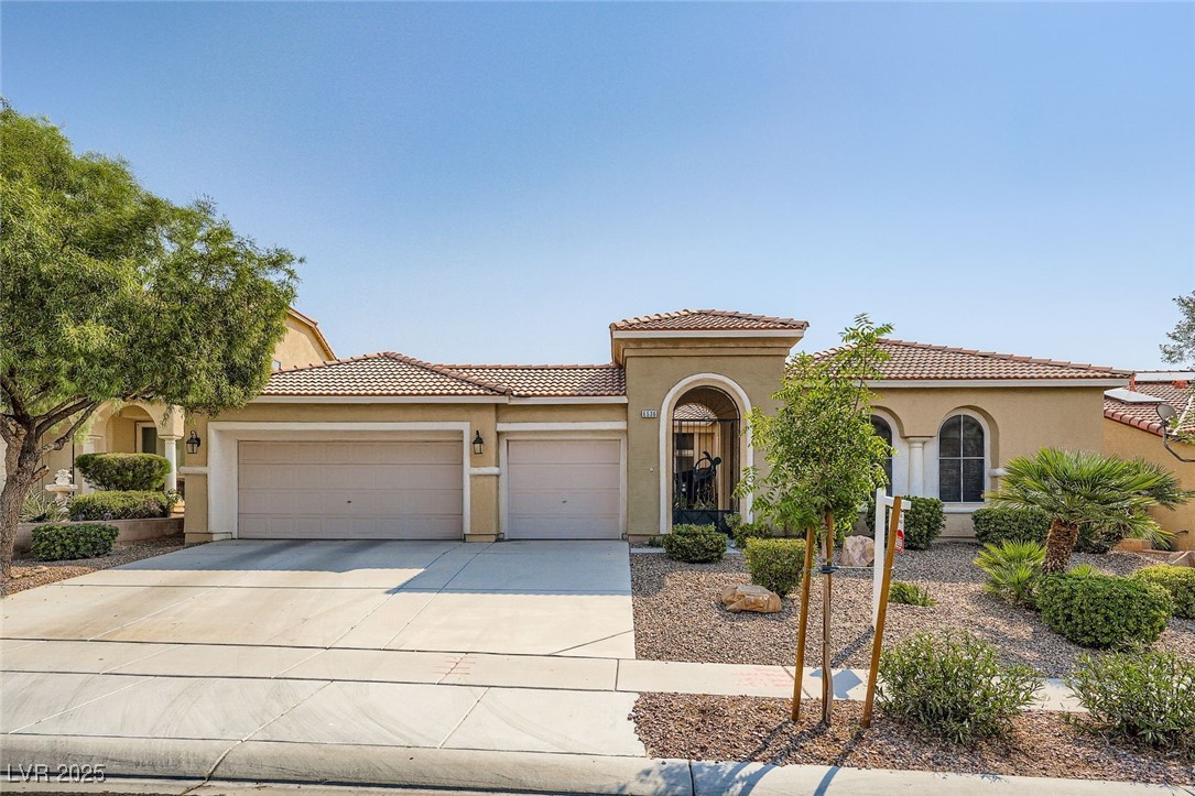 6536 Black Oaks Street Property Photo 1