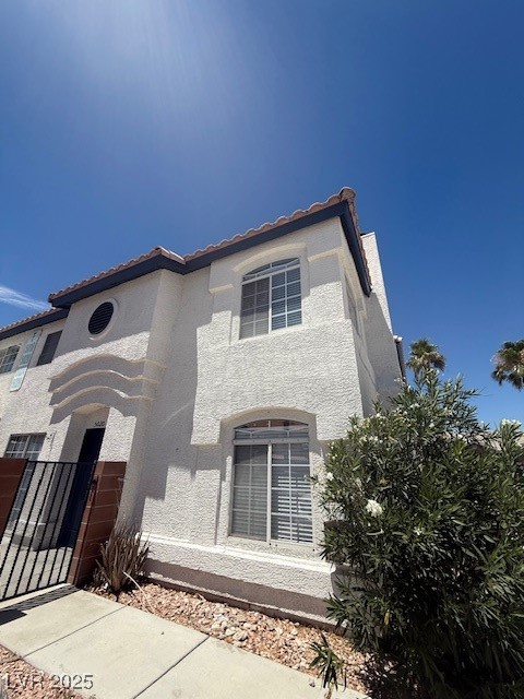 5020 Sublight Avenue