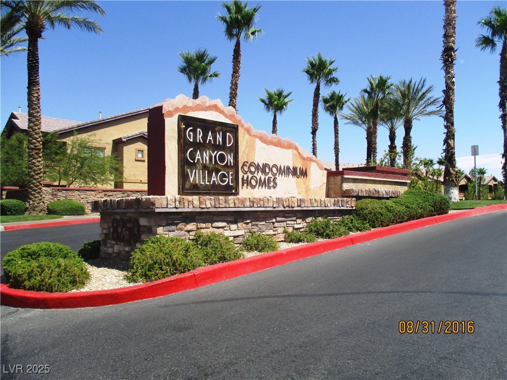 8250 North Grand Canyon Drive 2118 Property Photo 1