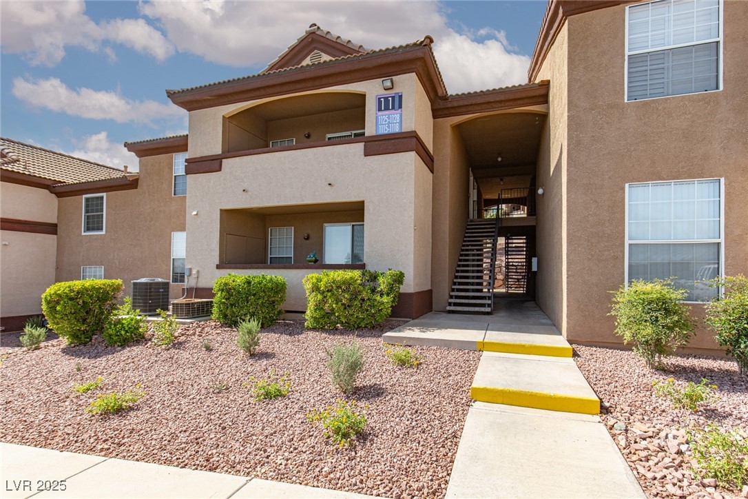 231 West Horizon Ridge Parkway 1126 Property Photo 1
