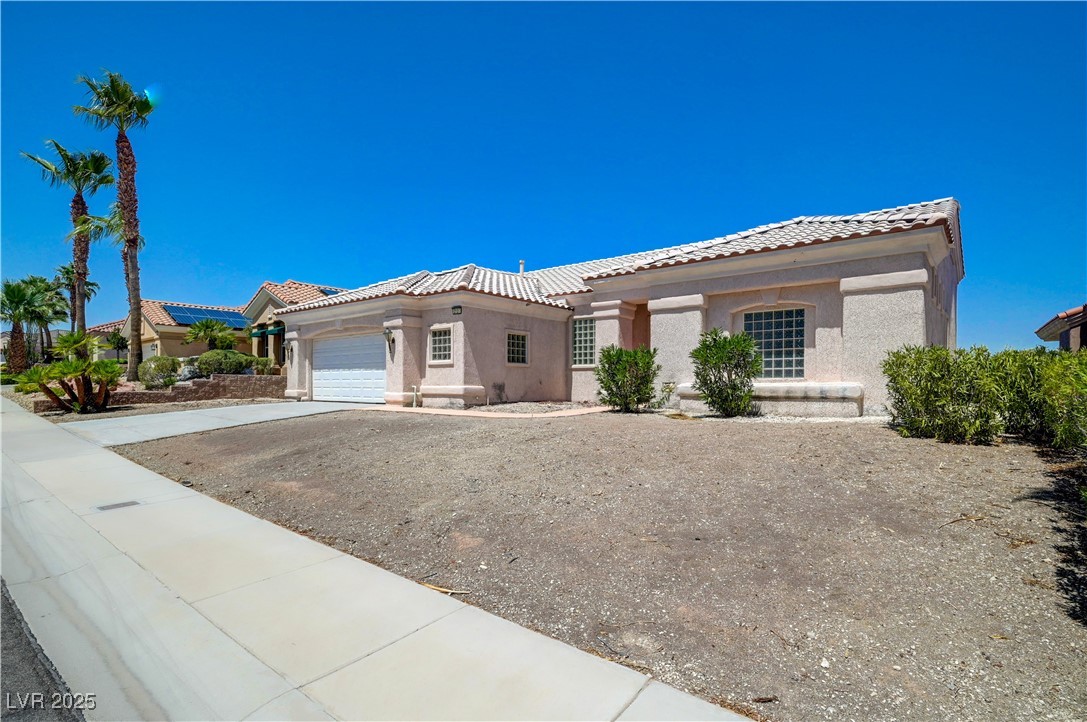 2124 Bay Tree Drive Property Photo 4