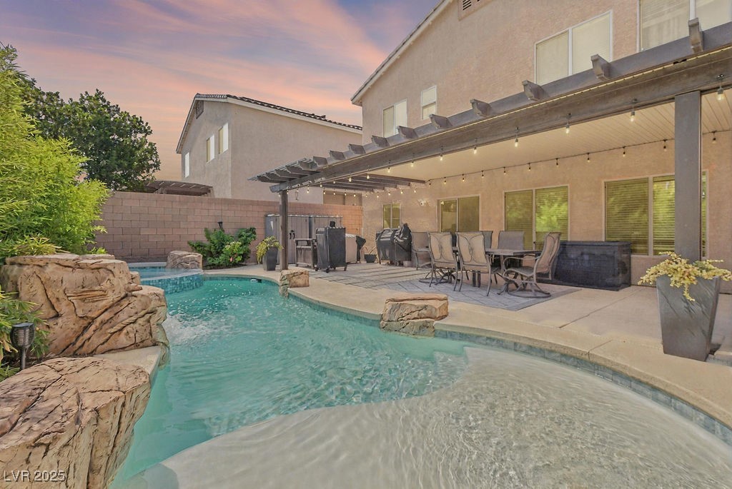 9325 Forest Meadows Avenue Property Photo 1