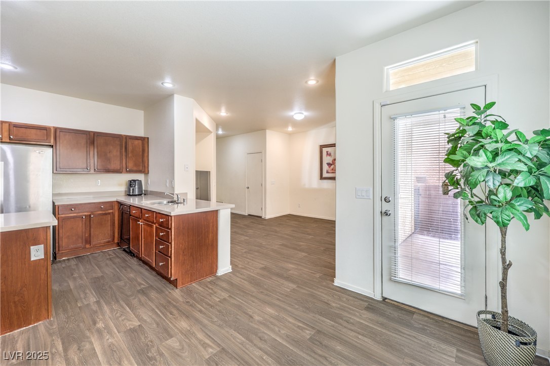 6623 Hurkling Stone Avenue Property Photo 6