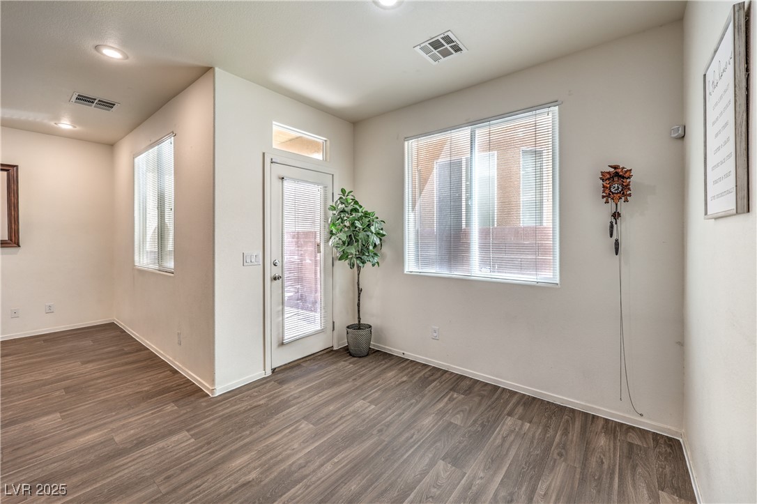 6623 Hurkling Stone Avenue Property Photo 10