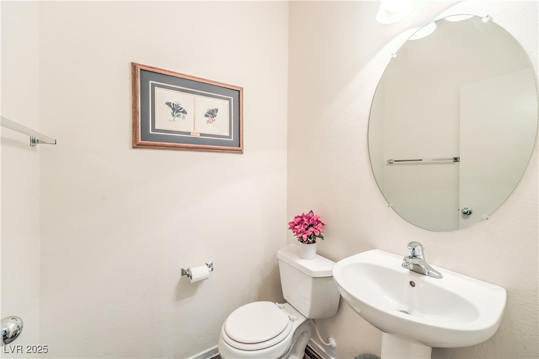 6623 Hurkling Stone Avenue Property Photo 22