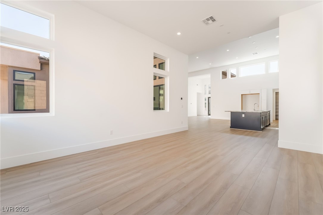 137 Tre Pietre Street Property Photo 16