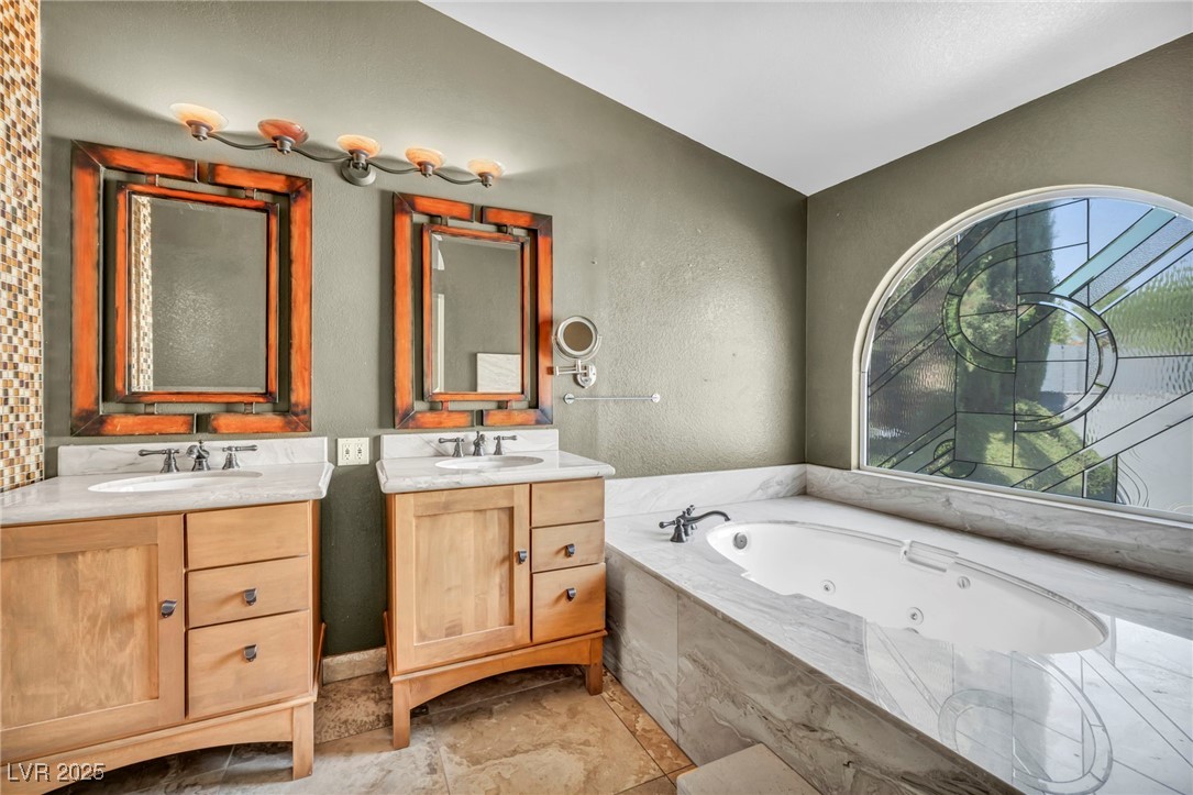 10024 Skipper Court Property Photo 26