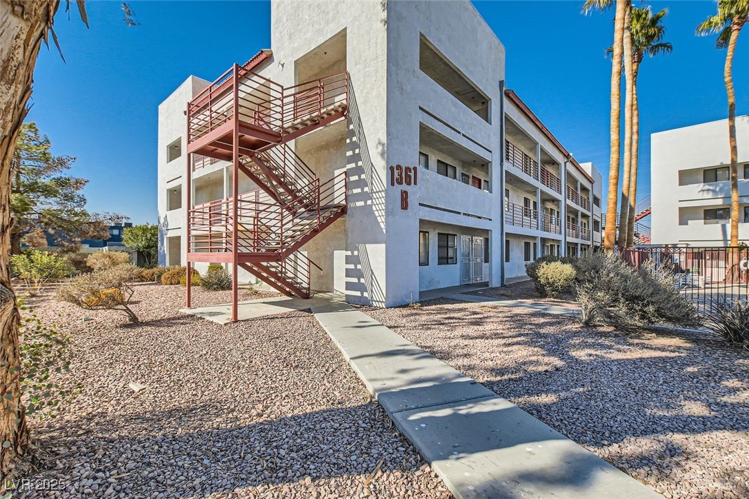1361 East University Avenue 209 Property Photo 1