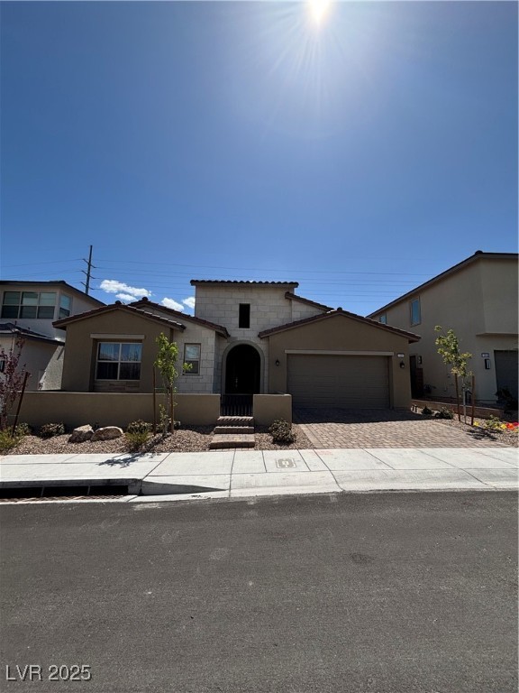 11831 Giroma Avenue Property Photo 1