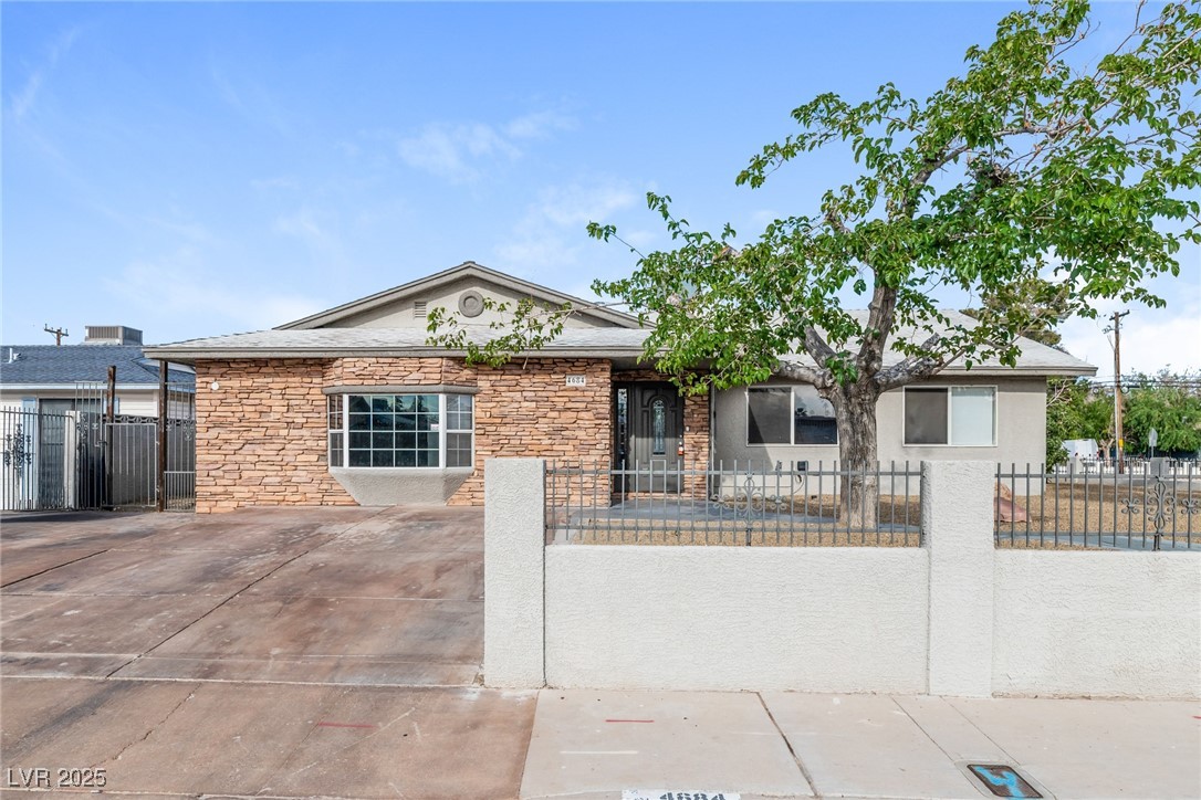 4684 El Canasta Way Property Photo 1