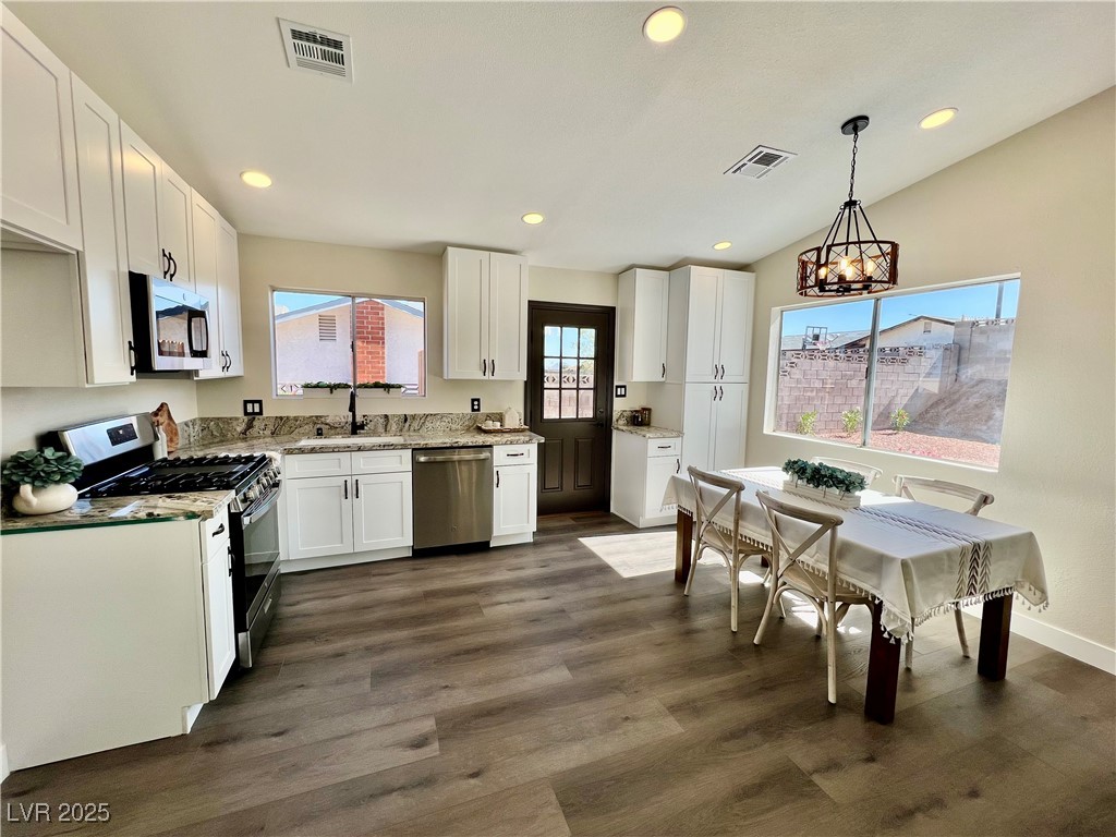 407 Tiger Lily Way Way