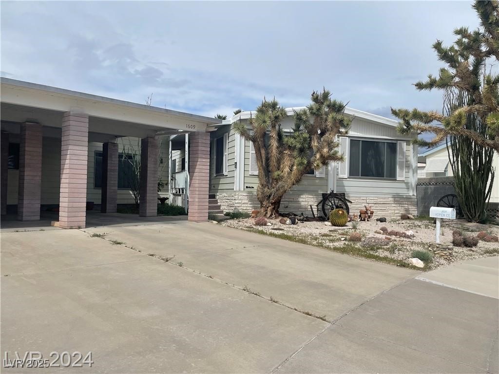 1609 Aspen Court Property Photo 1