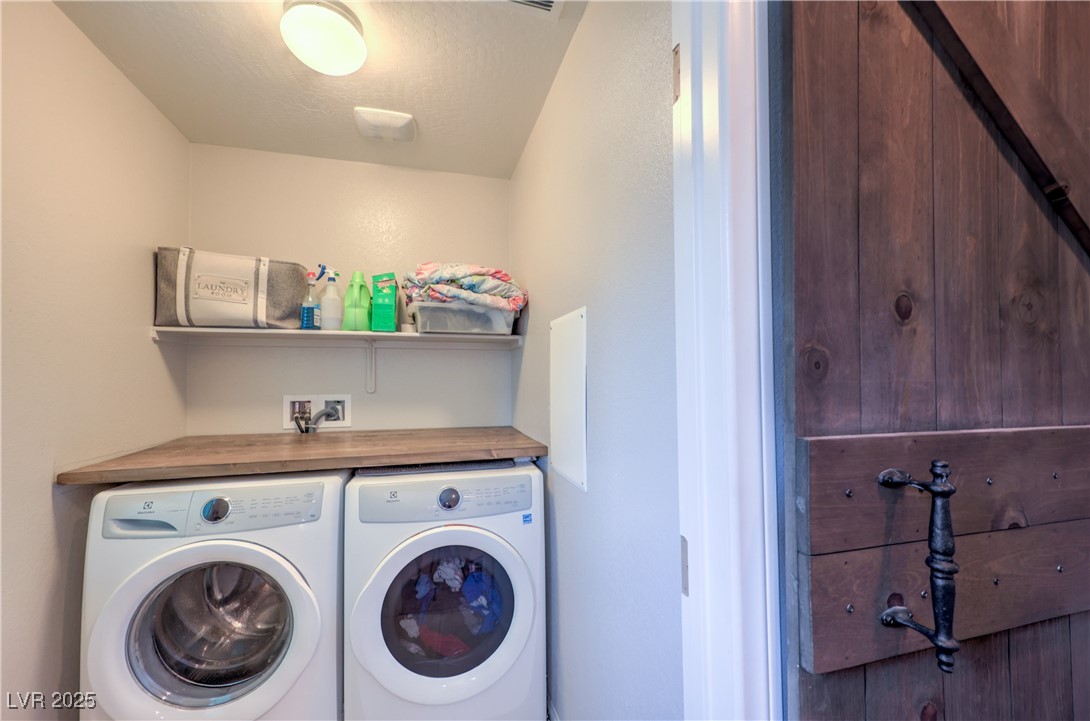 9237 South Chieftain Street Property Photo 23