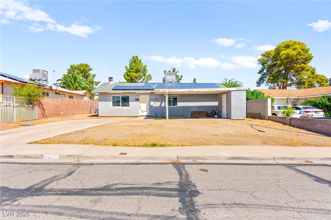5225 Saratoga Drive Property Photo 1