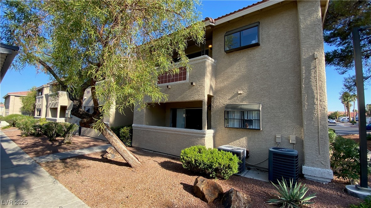 7200 Pirates Cove Road 1003 Property Photo 1