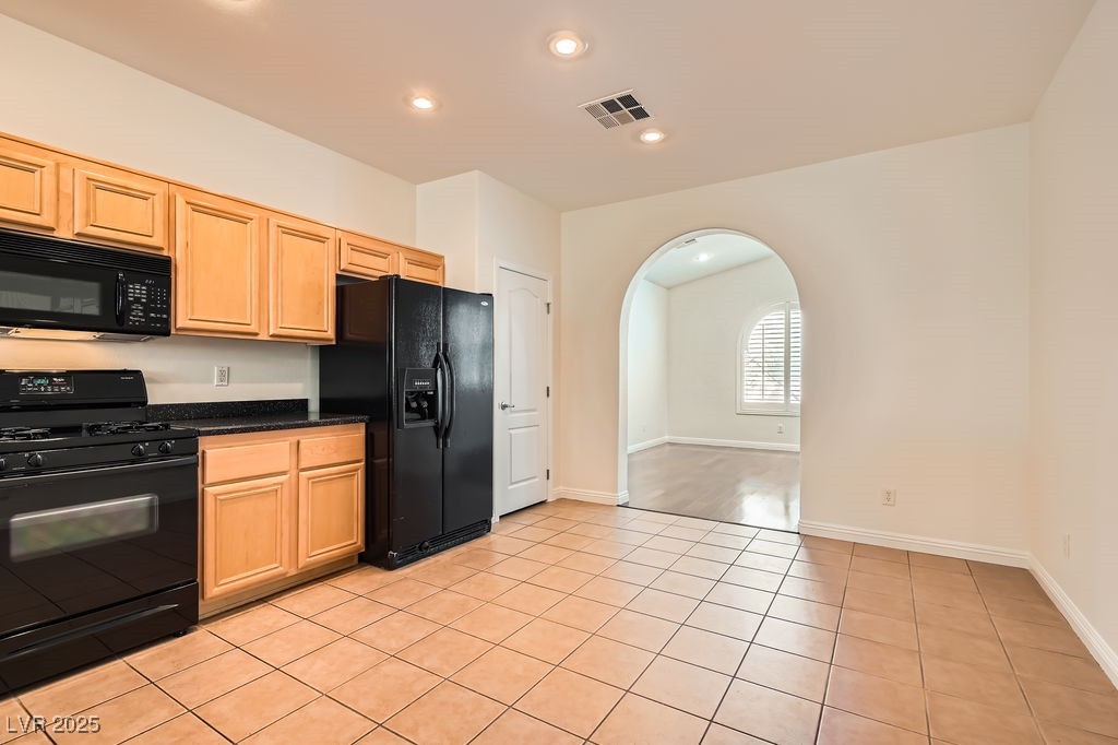 193 Lynbrook Street Property Photo 15