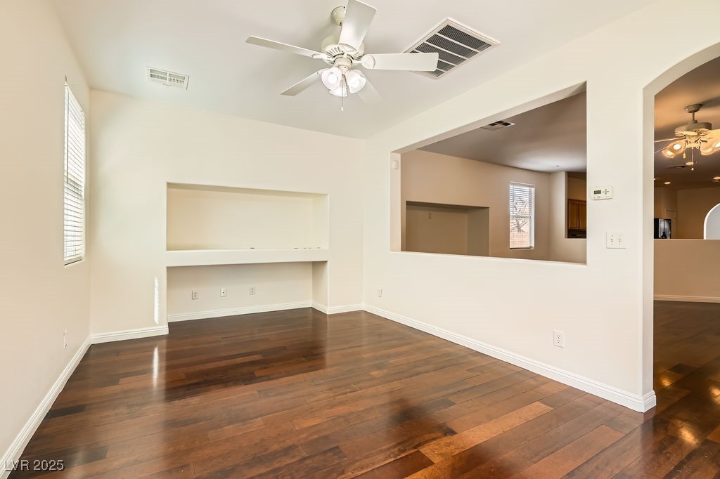 193 Lynbrook Street Property Photo 17