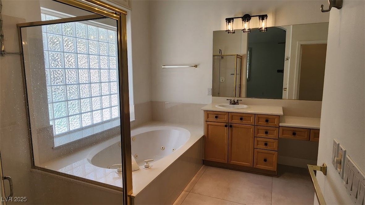 9096 Heavenly Valley Avenue Property Photo 19