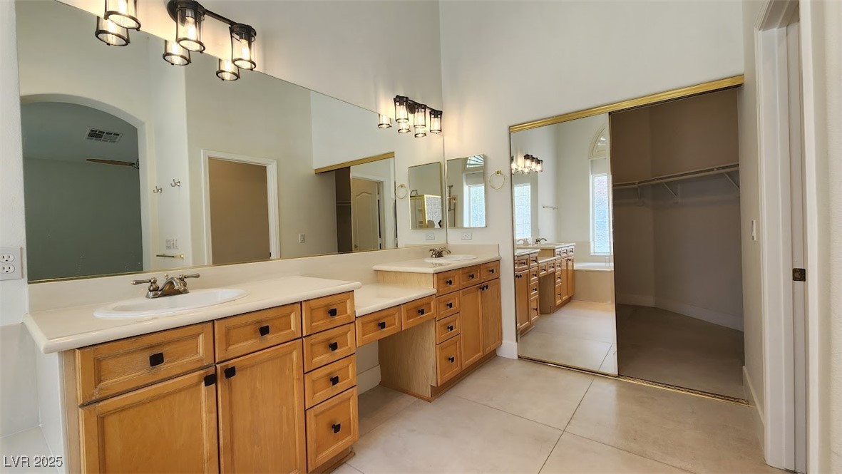 9096 Heavenly Valley Avenue Property Photo 21