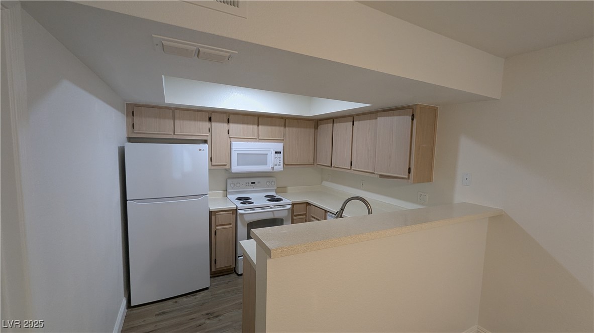 8455 West Sahara Avenue 130 Property Photo 9