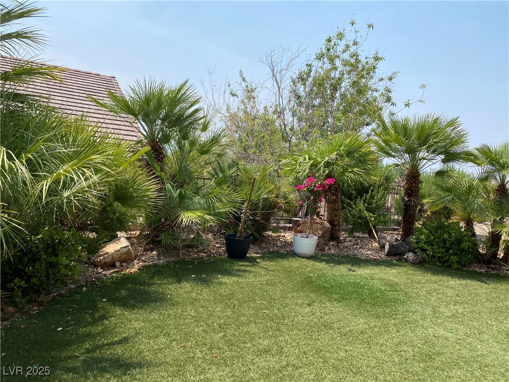 2345 Minolta Court Property Photo 17