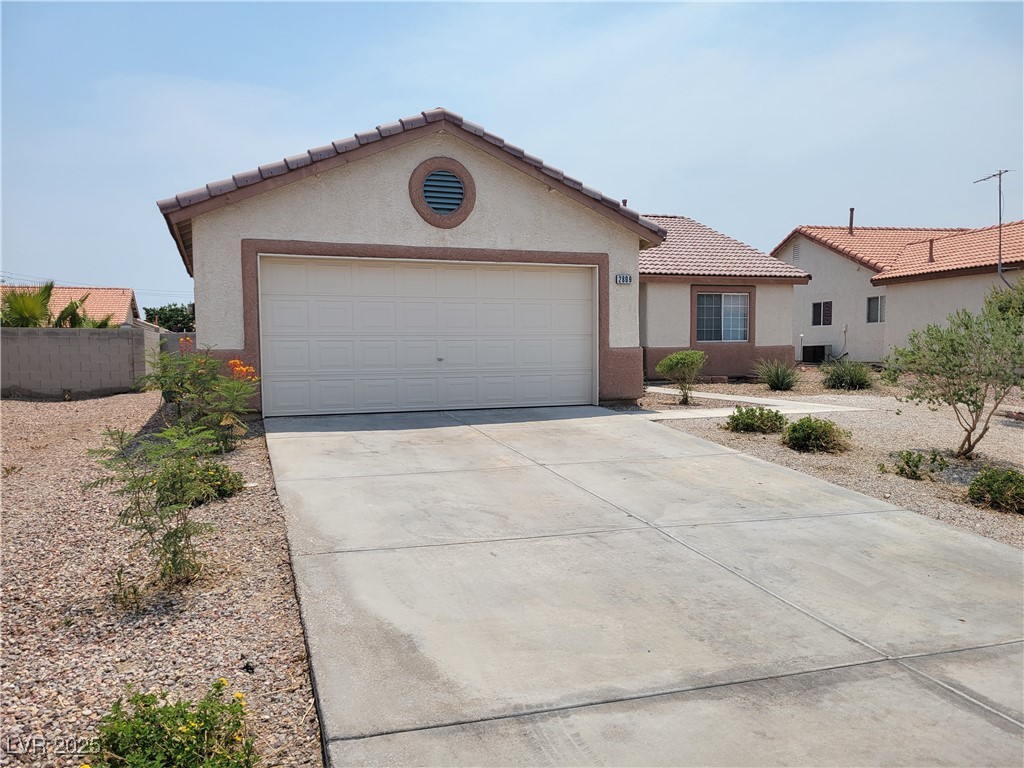2809 El Cubano Court Property Photo 1
