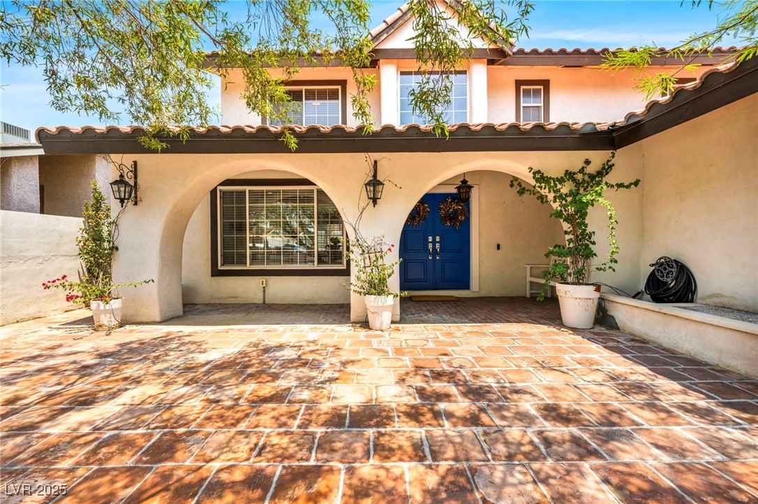 6312 Bluejay Way Property Photo 3