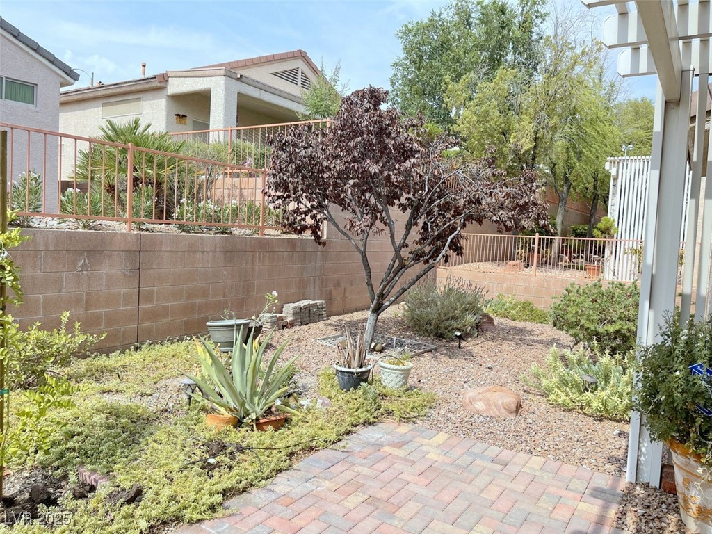 2161 Indigo Creek Avenue Property Photo 15