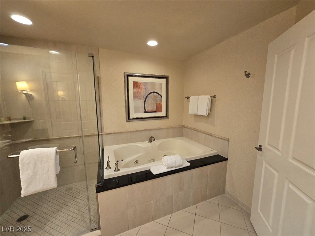 135 East Harmon Avenue 2203 Property Photo 25