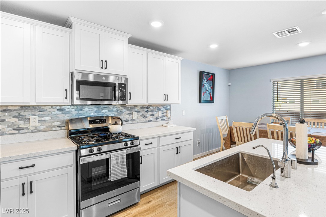 906 Cadence View Way Property Photo 12